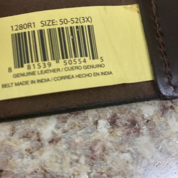 Vintage NWT men’s 3X (50-52) 7 hole punch black silver buckle belt - Picture 2 of 4